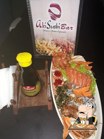 Platos en AKI sushi