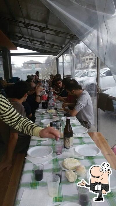 Siediti a un tavolo di Easy Bar