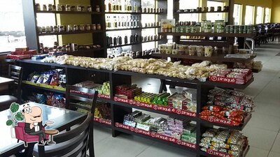 Veja imagens do interior do Lanchonete e Restaurante Catavento