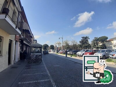 Goditi la vista dall'area esterna di Bar Ciambellino