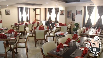 The interior of Navratna - Hotel Green Acres