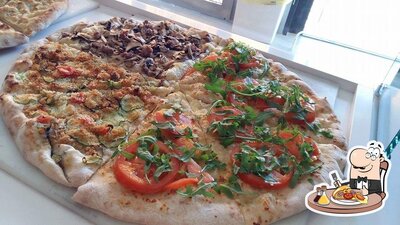 Scegli una pizza alla pizzeria Zelig