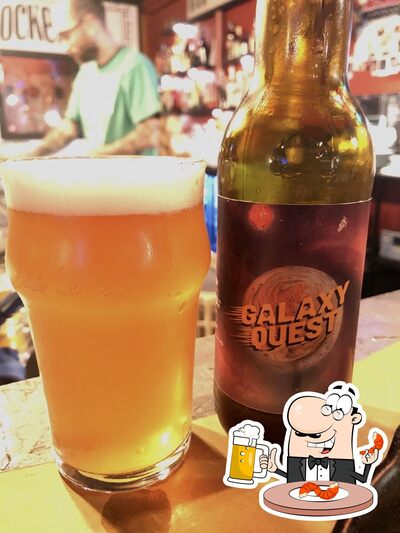 Puoi prenderti un rinfrescante bicchiere di birra chiara o scura