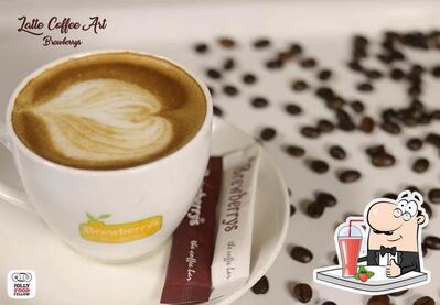 Enjoy a beverage at Brewberrys