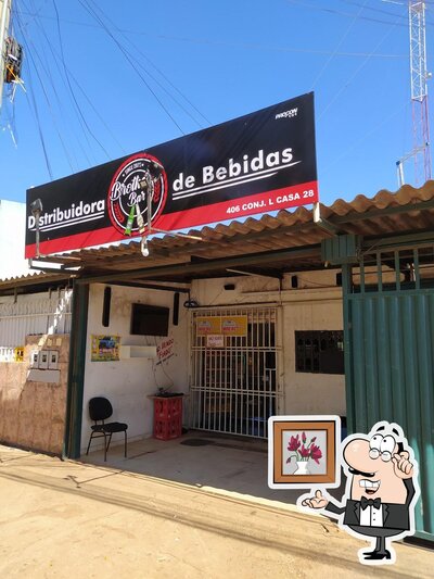 Veja imagens do interior do Distribuidora Brothers' Bar