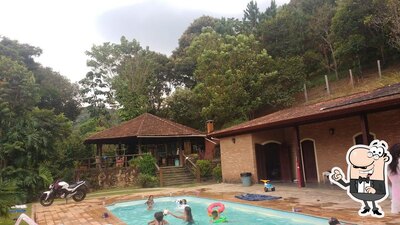 Desfrute da vista do exterior Pesqueiro Portão da Montanha