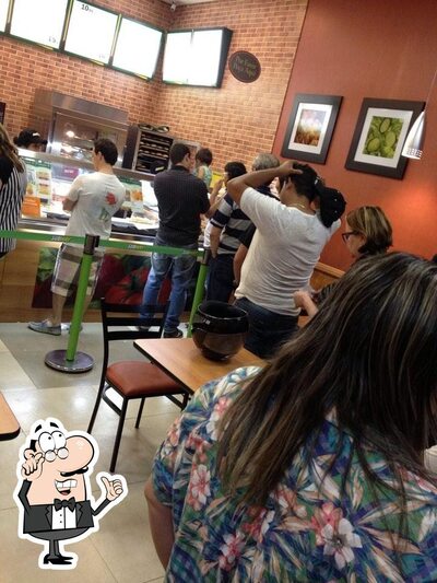 Veja imagens do interior do Subway