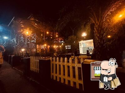 Check out how Castle Black looks outside