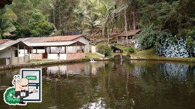 a área exterior é uma característica importante do Pesqueiro Zé Pequeno