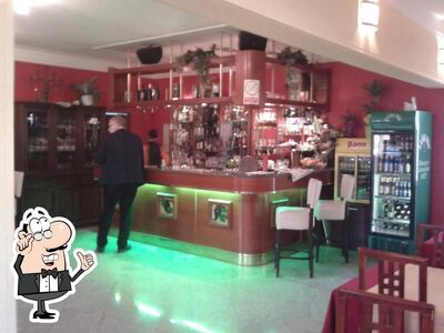 Gli interni di Bistro Dora
