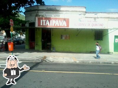 O interior do Bar do Mazinho