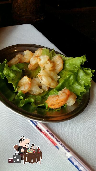Escolha pratos de peixe no Castellana