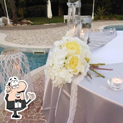 Dai un'occhiata agli interni di Russo