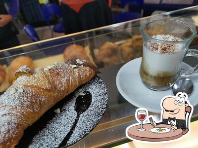 Platti al Caffe Roma
