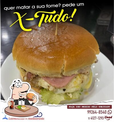 Golfinho Lanchonete E Restaurante serve uma seleção de opções para os amantes dos hambúrgueres