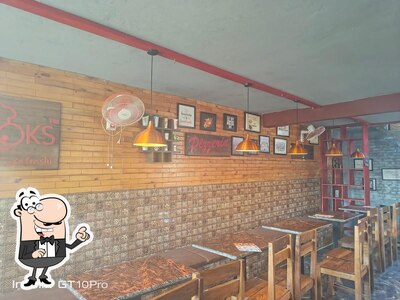 Check out how Kooks Pizzeria looks inside