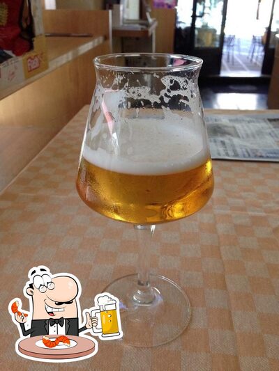 Puoi goderti un rinfrescante bicchiere di birra chiara o scura