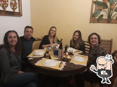 Veja imagens do interior do Pizzaria Beijo da Lua