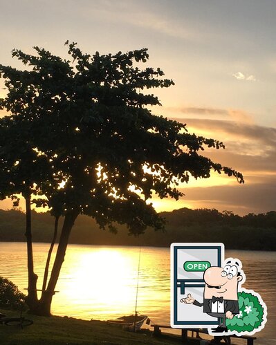 a área exterior é uma característica importante do Restaurante Prosa Mineira
