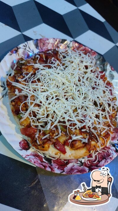 Order pizza at Royal Cafe