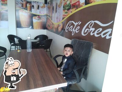 Check out how Cafe Cream looks inside