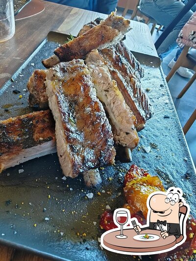 Cibo al Bric Bike Grill - food & wine
