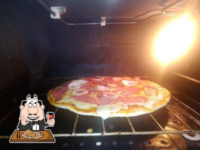 No Pizzaria Manancial 3D, você pode conseguir pizza