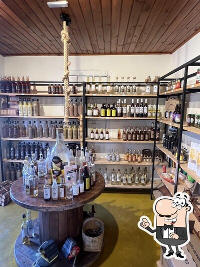 Veja imagens do interior do Cravo & Canela - Empório Rural