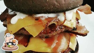 Peça um hambúrguer no House Crepe festas e eventos