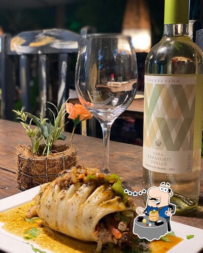 Comida em Restaurante Maleu