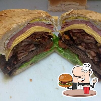 Kauan Lanches Curupá serve uma gama de opções para os amantes dos hambúrgueres