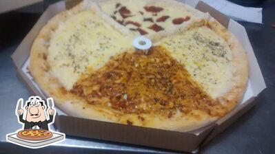 Escolha pizza no Pizzaria do bosque
