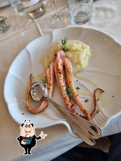 Goditi qualcosa da bere al pub & bar Cosimo e Mery