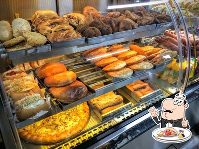 Peça diferentes variedades de pizza