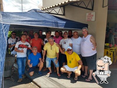 Descubra o exterior do Bar do Carroça