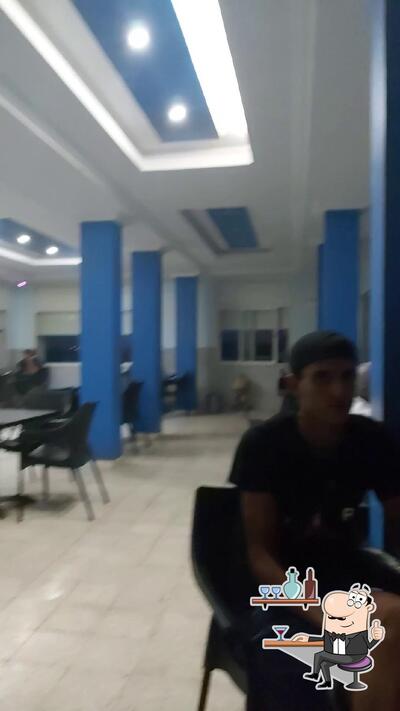 Découvrez l'intérieur de Café Erraess