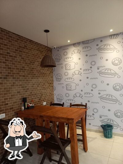 O interior do Doce Mar Delicatessen