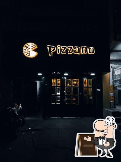 Check out the outside area of Pizzano