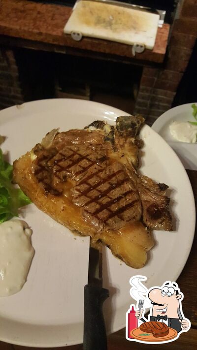 C'è un'ampia varietà di pasti per gli amanti della carne