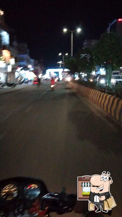 Check out how Mahavir pavbhaji looks outside