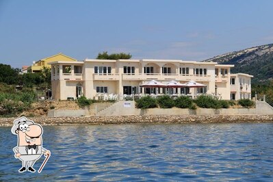 Puoi goderti l'aria fresca dal dehors di Food & Bar Punta Artic