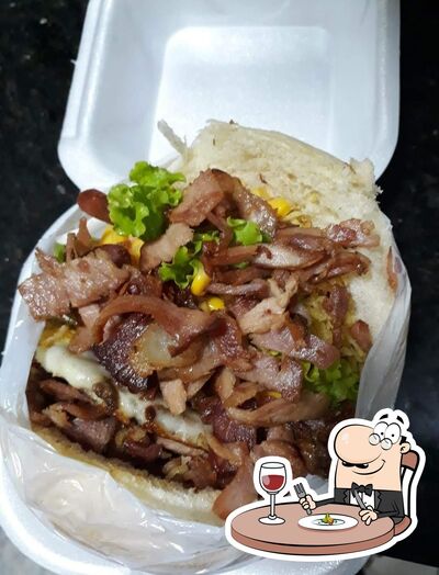 Platos en Tiu Lanches