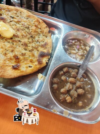 Meals at Amritsari kulcha hut