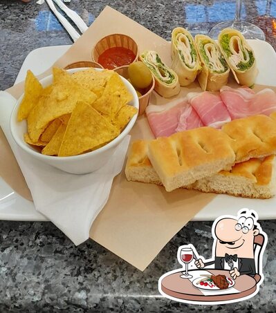 Pasti a base di carne vengono proposti al pub & bar Bar Atlantic