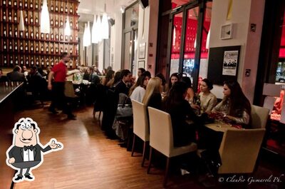 Dai un'occhiata agli interni di Metropolis Dinner Club Milan