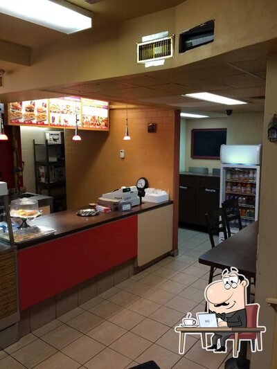 L'intérieur de Shawarma Licious
