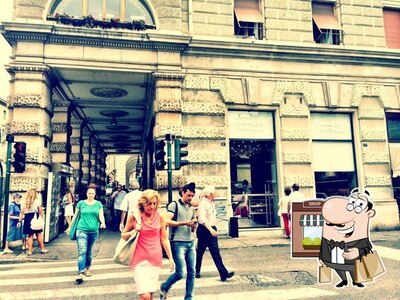 Guarda gli esterni di Eppinger Caffè S.r.l