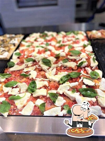A Alikè, puoi ordinare una bella pizza