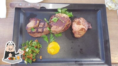 Plats à The Crusaders Restaurant