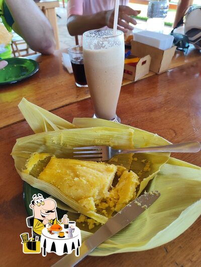 Comida em Café Trevo de Minas